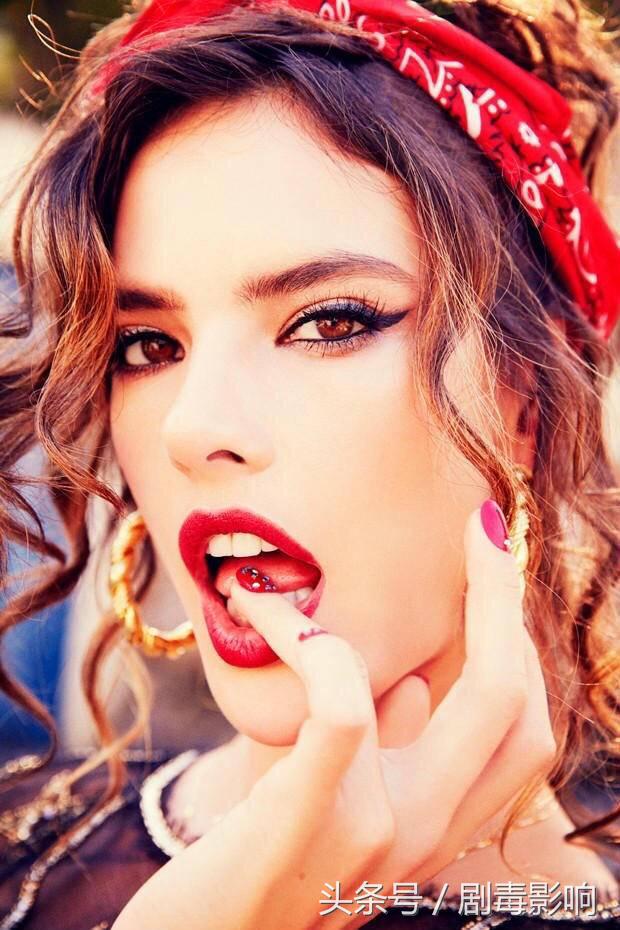 宸磋タ瓒呮āfernandatavares,宸磋タ瓒呮ālarissamarchiori韬珮