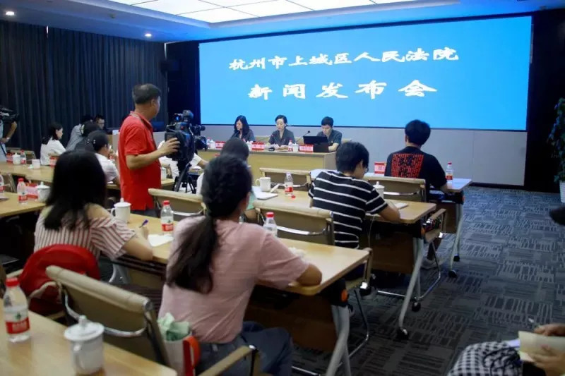 信用卡纠纷立案审理了怎么撤案,信用卡批量起诉法院不受理