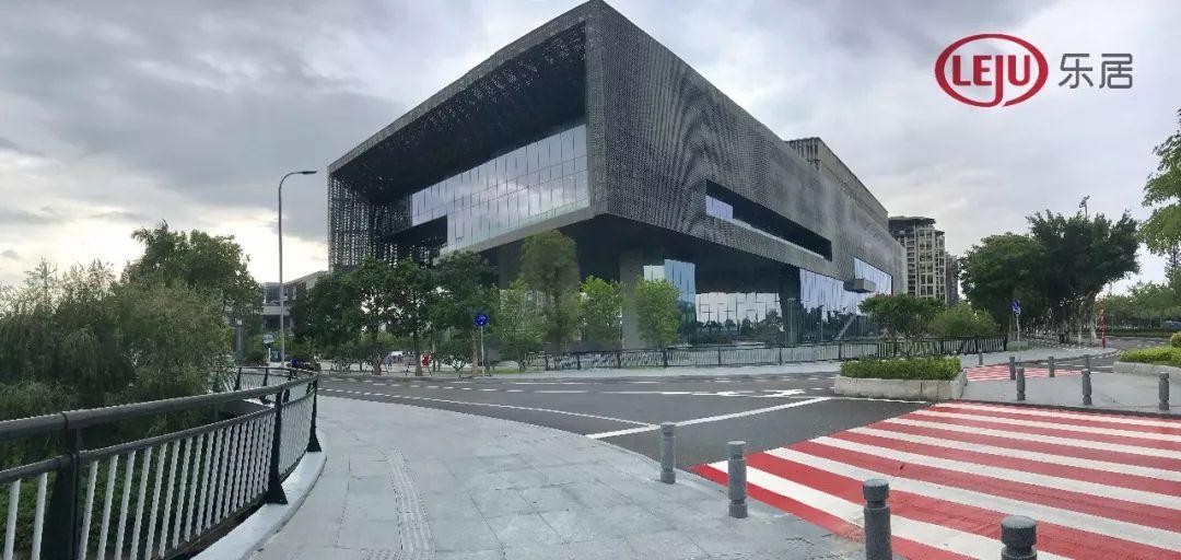 白云新城建设航拍,白云新城规划总部大厦