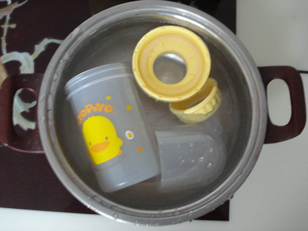 奶瓶时间长了怎么清理,奶瓶怎么清洁最干净