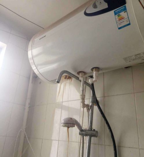 热水器太脏洗完澡身体痒,洗澡发痒如何清洗热水器