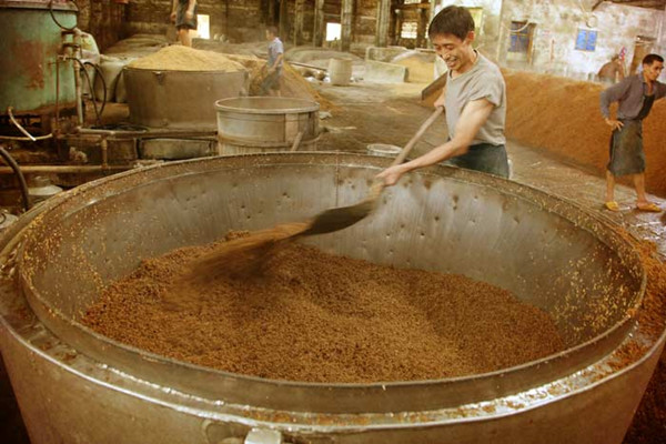 白酒酿造设备多少钱一台,白酒酿酒设备全套