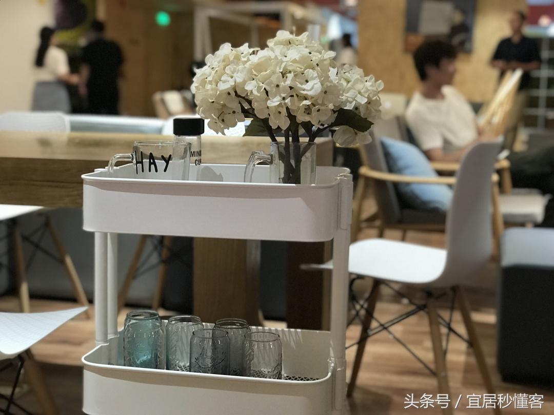 餐桌上放的旋转盘宜家万能小推车,宜家小推车的正确使用方法