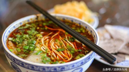 兰州机场回应天价牛肉面,兰州机场牛肉面