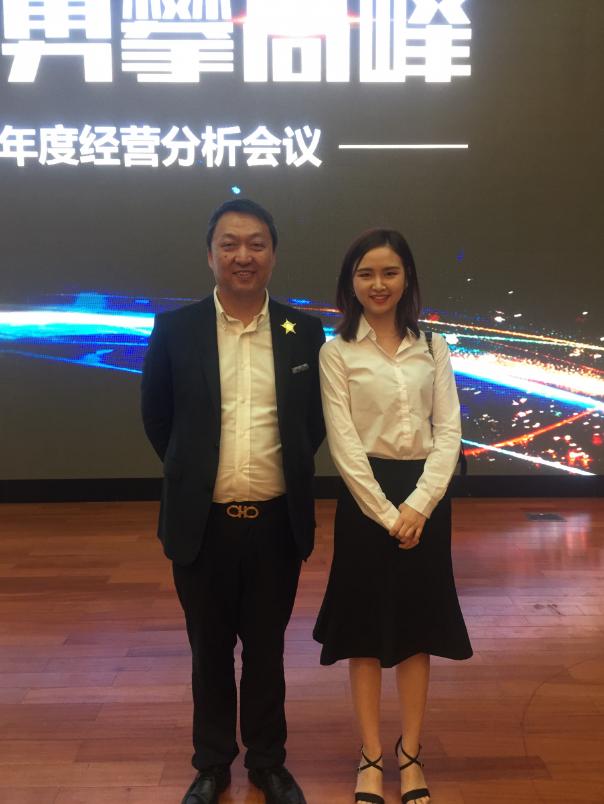 连跳三级成橙家最年轻的城市总,杨贤与团队的服务之道