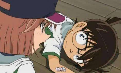 柯南灰原被另外三小只调侃,灰原和小兰遇到危险