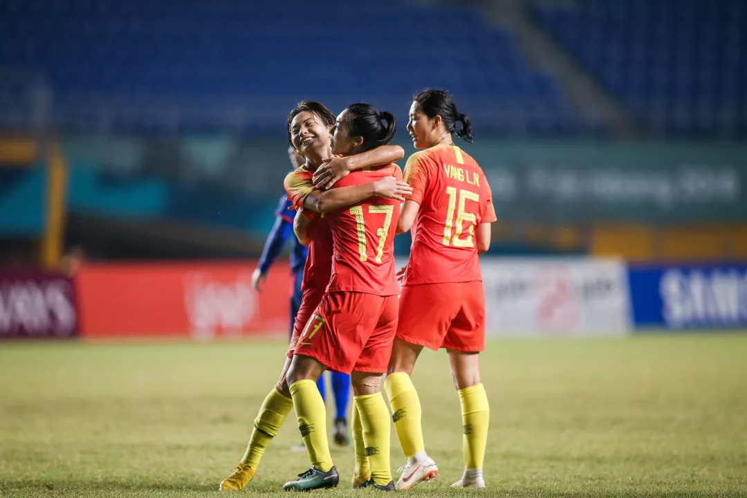 中国女足7-0大胜摘铜亚运女足,泰国女足对中国台北直播