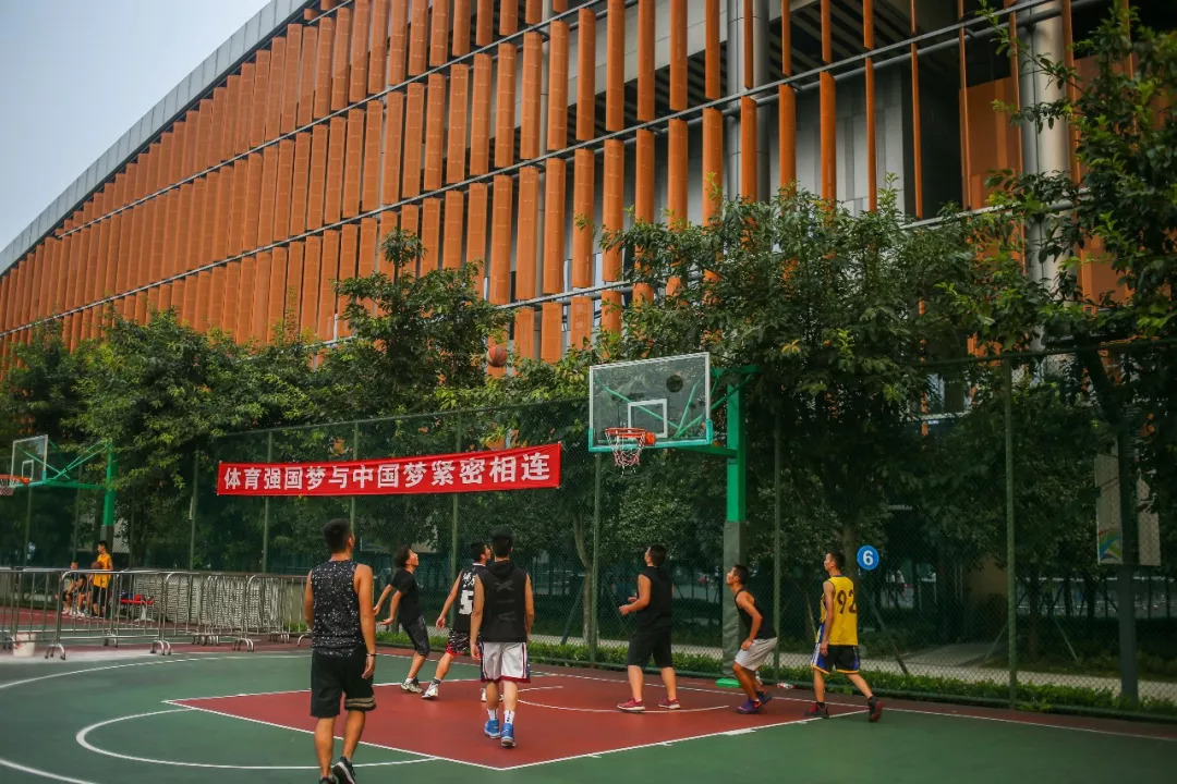 映象青白江｜汗流浃背才快活！傍晚的文体中心有最活力激情的一面！