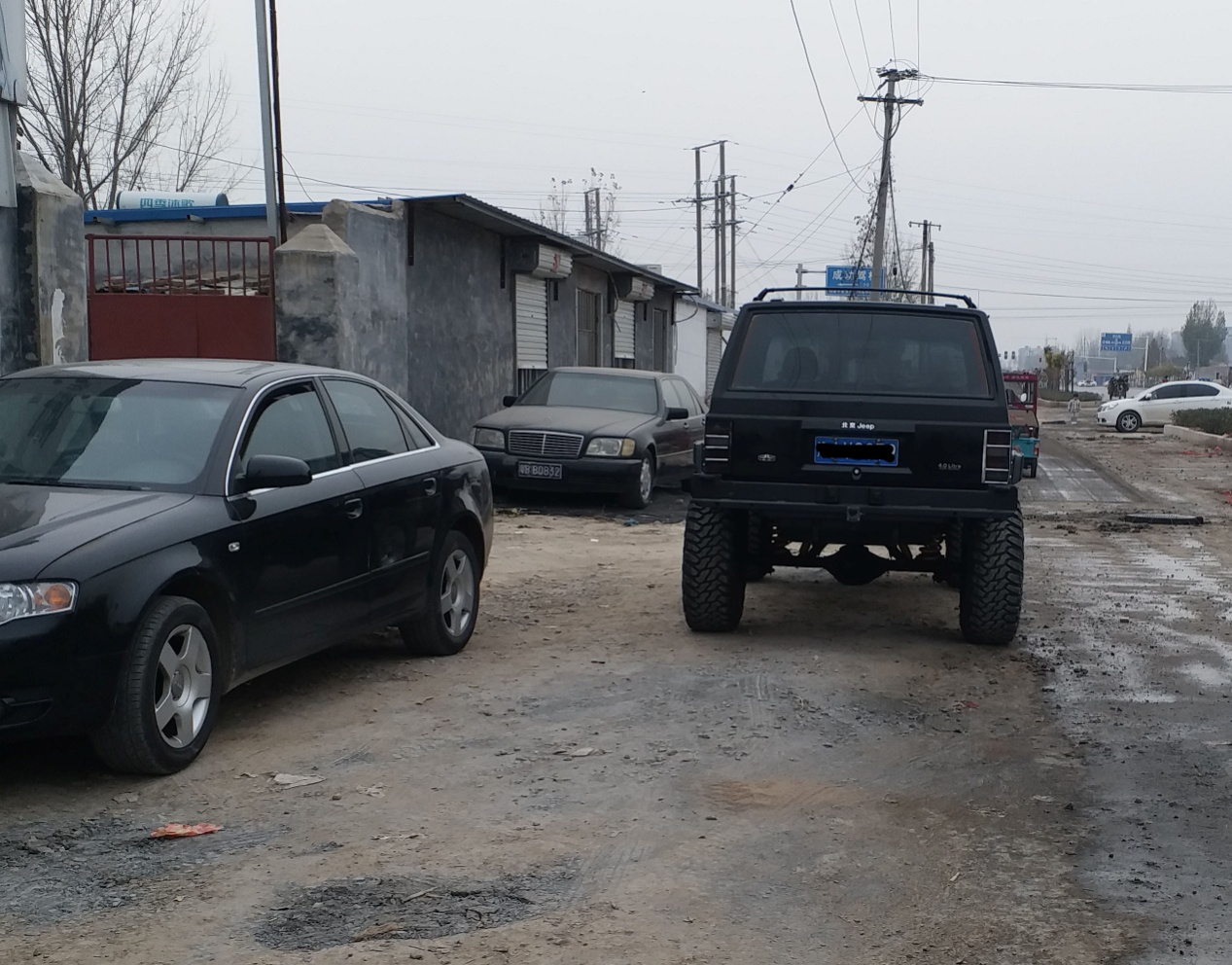 切诺基213改大脚,切诺基213升高5寸改装