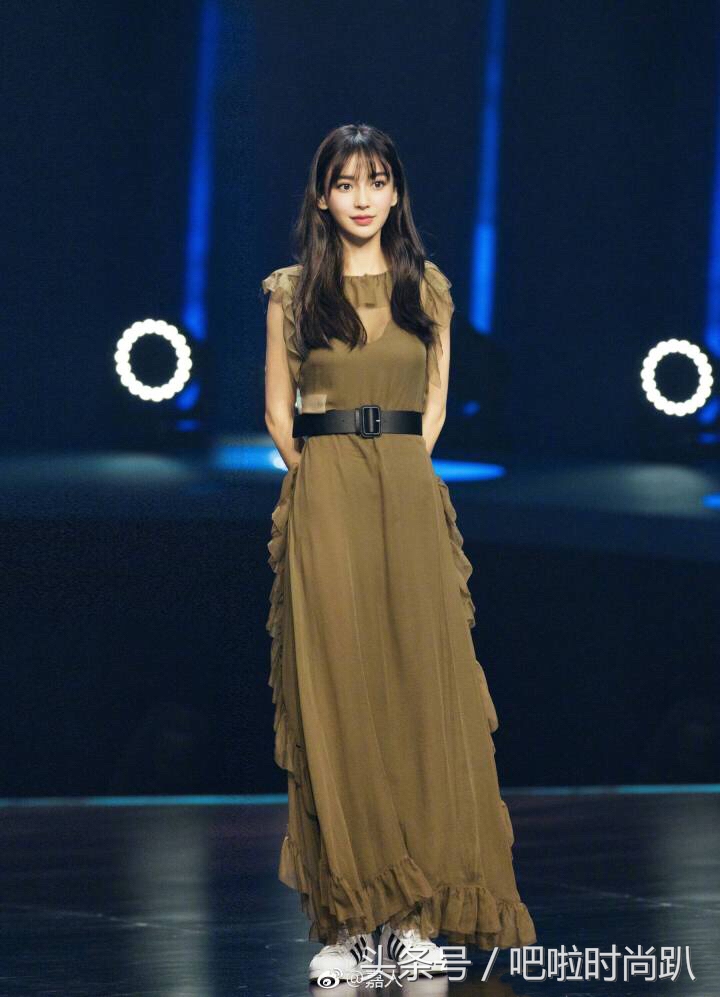 赵丽颖baby同穿迪奥礼服,赵丽颖和杨颖同穿迪奥礼服裙