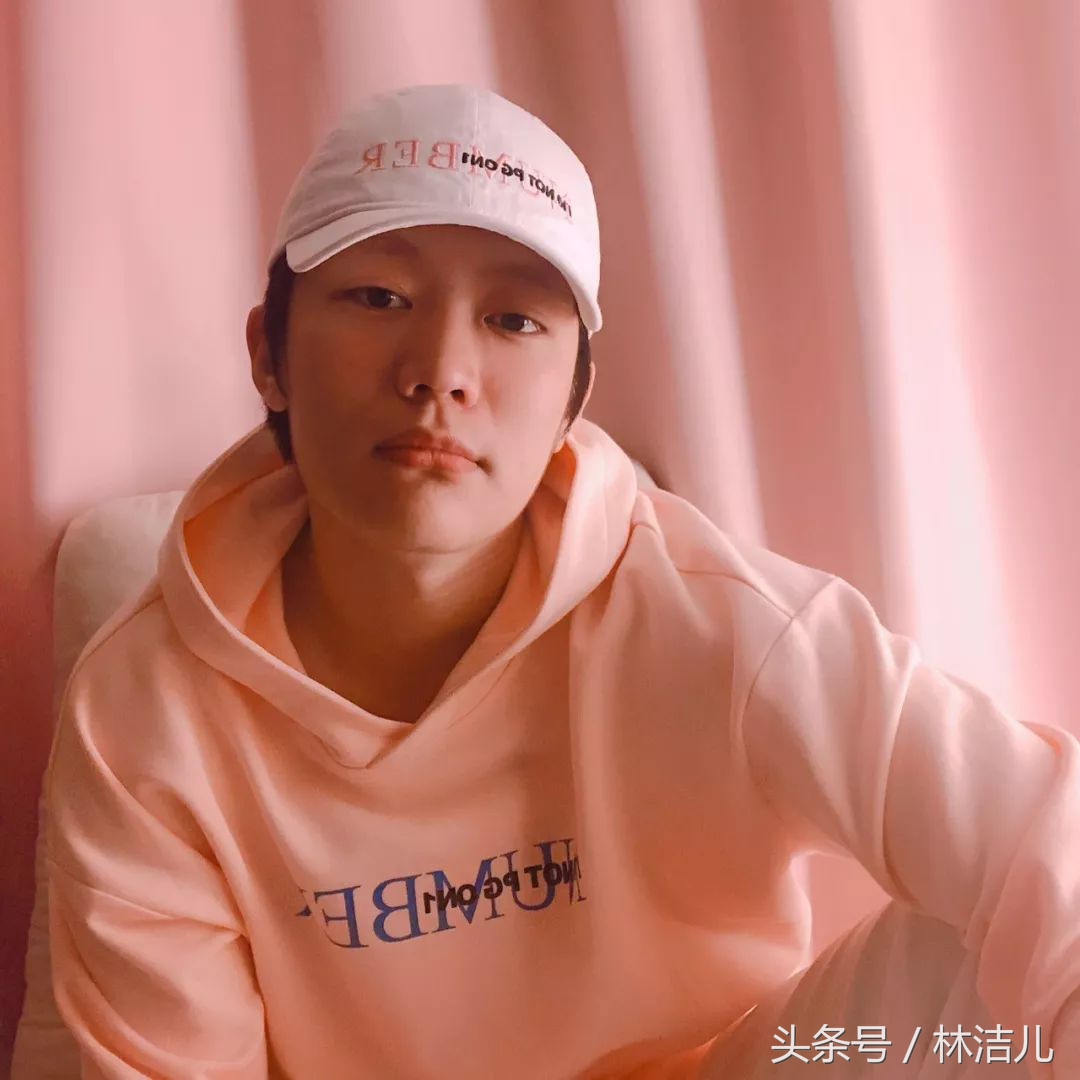 唱不了嘻哈，就开店做潮牌？PGone半小时卖出260万，赶超优衣库！