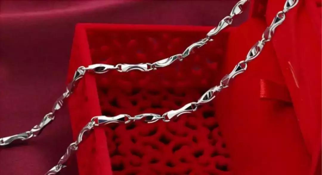 铂金最火项链,铂金项链性价比高的品牌