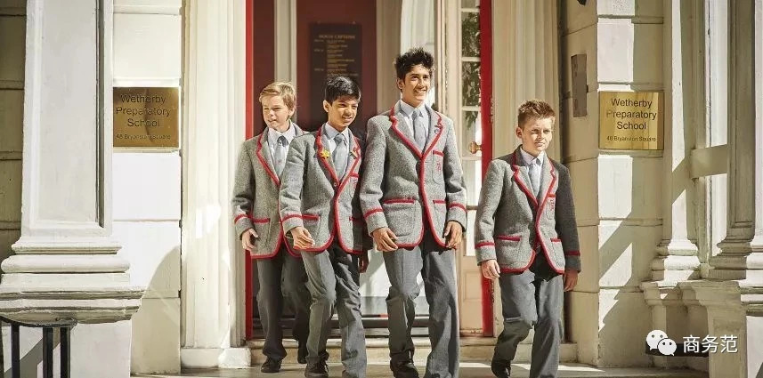 杭州小学校服报价,杭州小学校服1000块