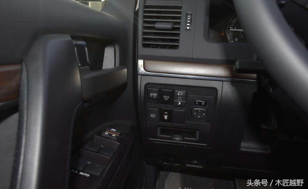 亚瑟王神剑版,亚瑟王神剑图片