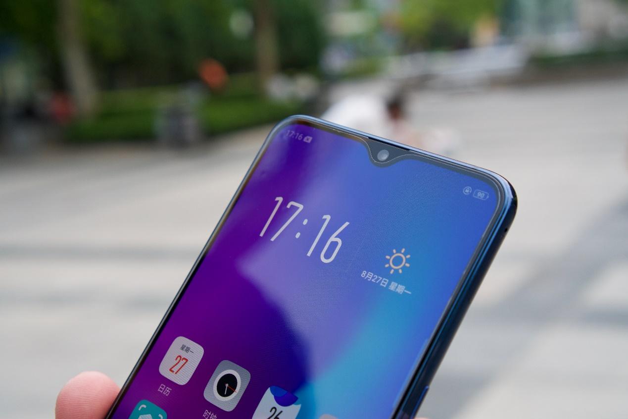 oppor17是属于什么刘海屏,水滴屏真香oppor17极速上手体验