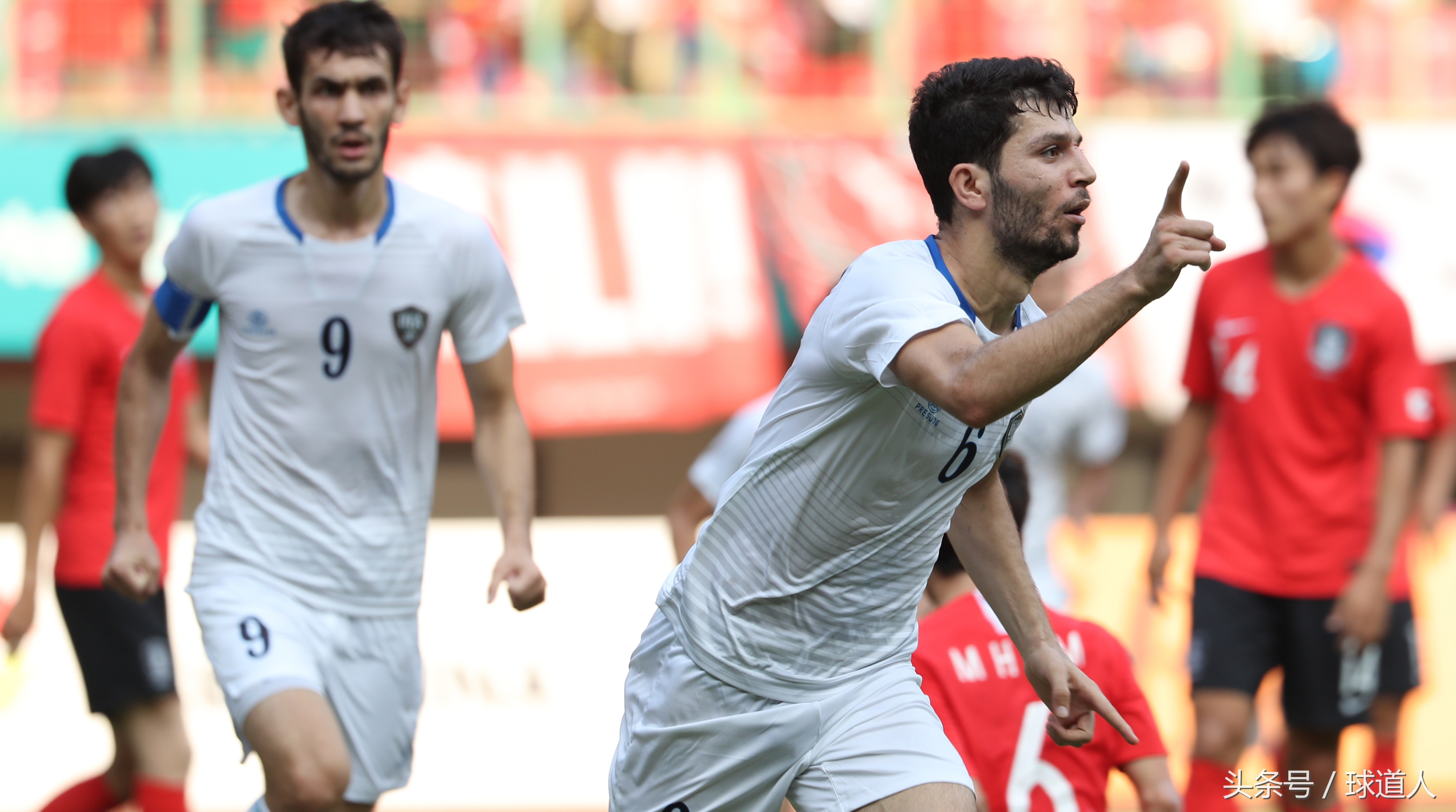 孙兴慜绝杀韩国2-1险胜叙利亚,韩国0-0平乌拉圭孙兴慜错失绝杀