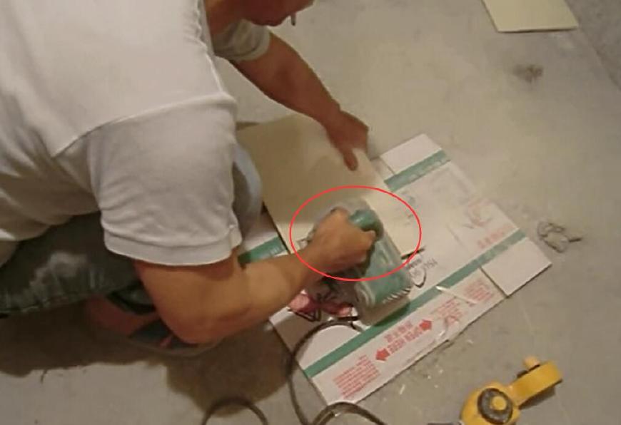 贴瓷砖水管接头没露出来怎么弄,贴完瓷砖水管接头太深怎么办