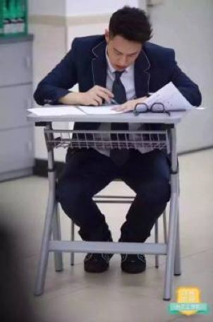 金宝贝校服,某学校校服惹争议