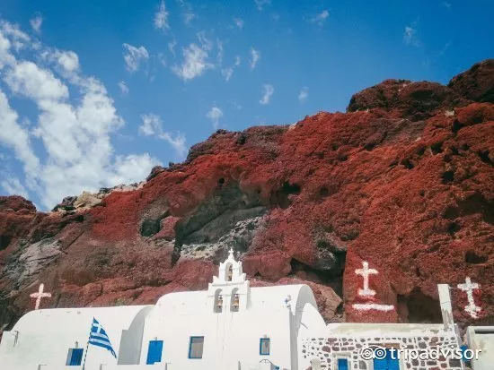 去什么地方不能穿什么颜色的衣服,中国旅游必去的十大海滩