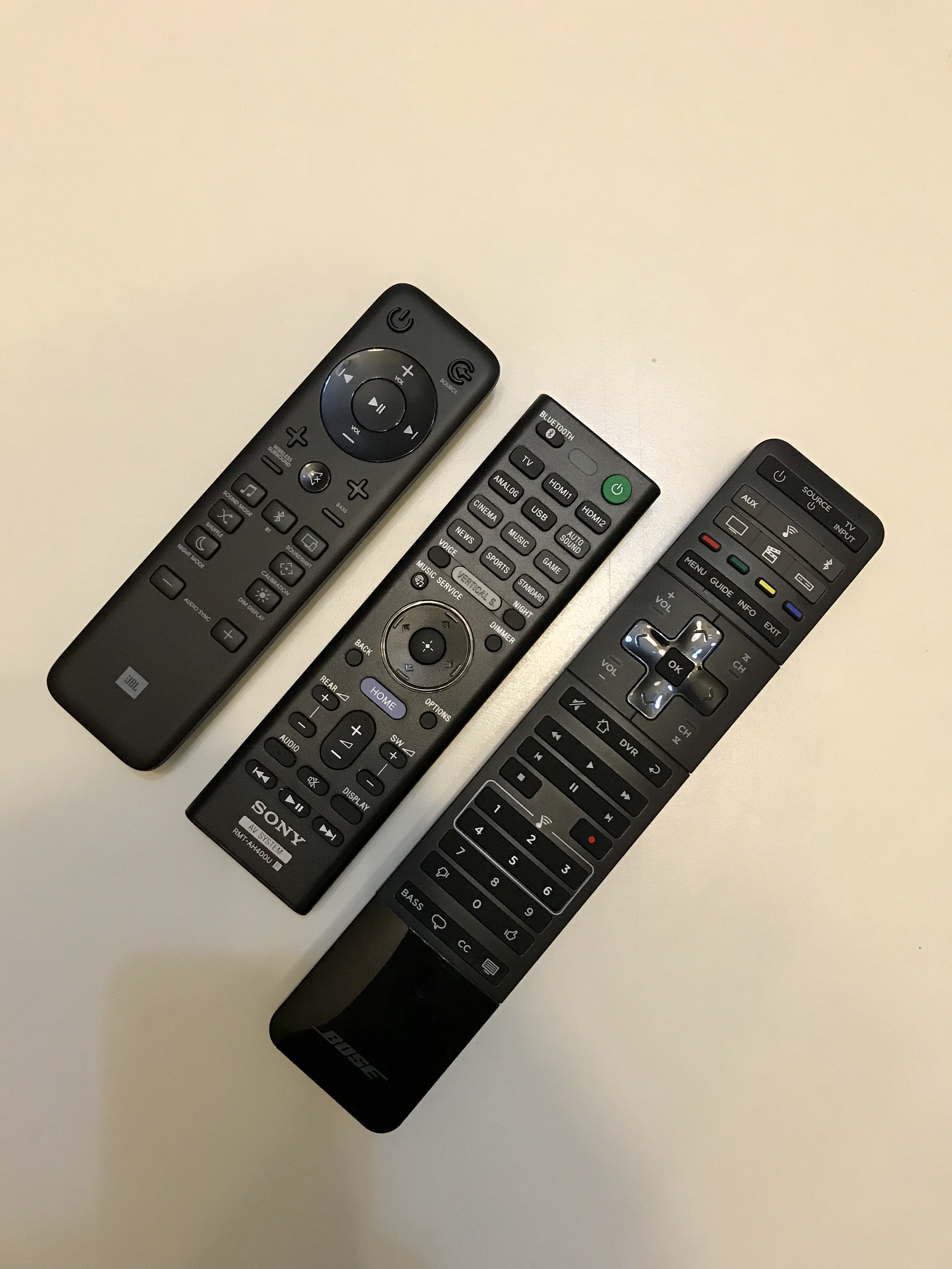 jblbar1000和bosesoundbar850比较,bose与jbl音响测评