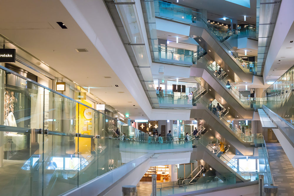 东京购物必买的几款女装,东京有哪些商场值得逛