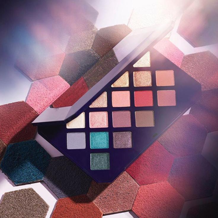 适合新手内双的大地色眼影推荐,红色系眼影的搭配和画法