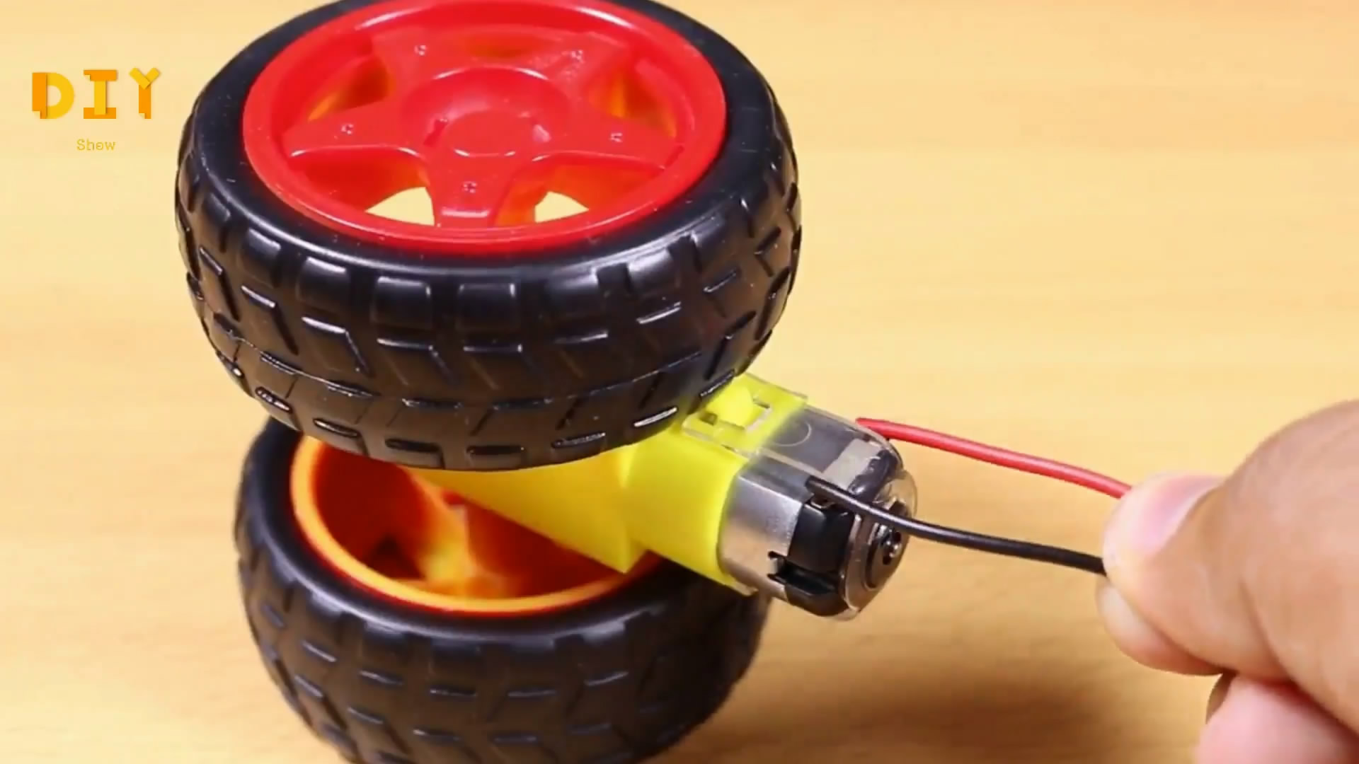 DIY手工制作遥控车,diy自制遥控车