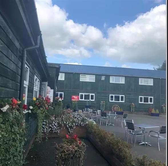 我到乌托邦鼻祖欧文的地盘上转了下，和英国人聊了聊