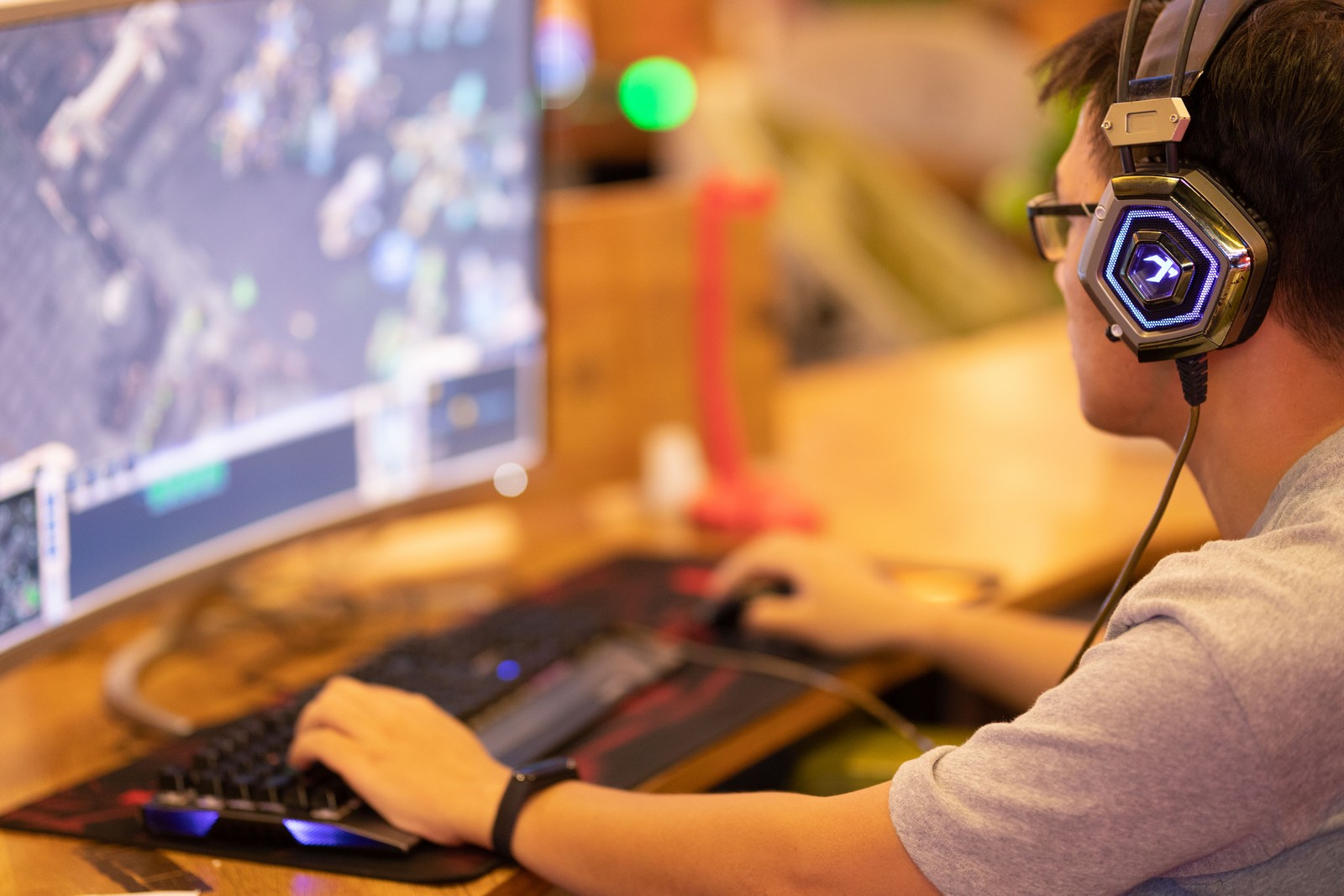 wesg广州决赛,wesg2018广东赛区发布会