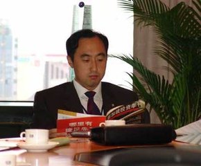 他用14年时间打造出价值138亿的豆浆机王国