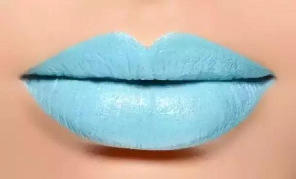 直男选口红？能笑一百年的灾难现场！说，你男人中招没？