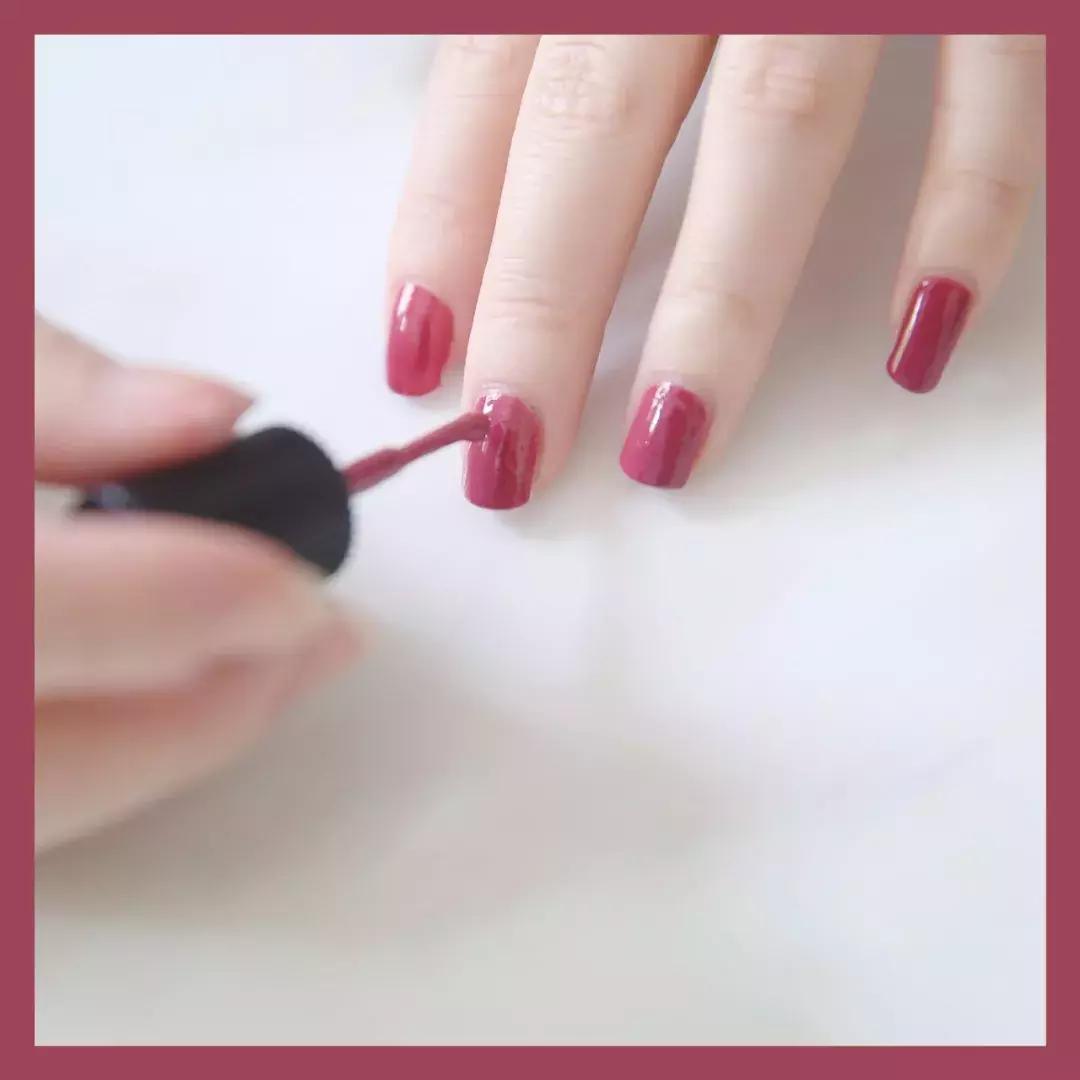 显白指甲油黄黑皮推荐,显白的指甲油色适合黄黑皮