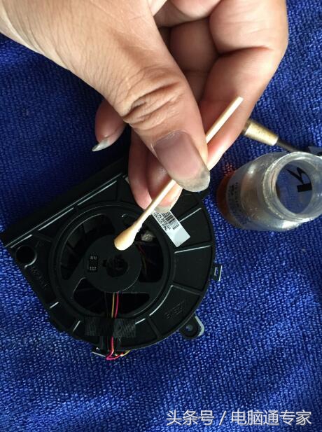 笔记本电脑cpu风扇转屏幕不亮,笔记本cpu风扇转不动什么原因