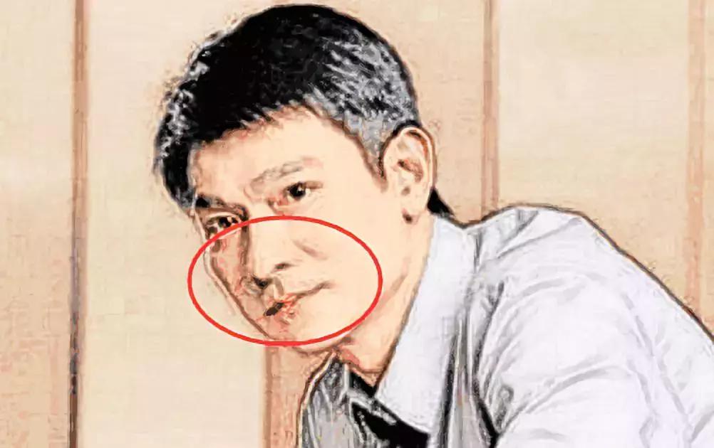 没事笑嘻嘻的面相,阴险小人的面相特征