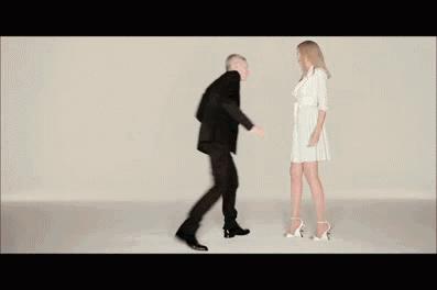 女生防身必备神器,一分钟看懂女生防身的传统技巧