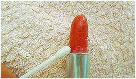 心爱的YSL小口红摔了？小糖有妙招让它满血复活！