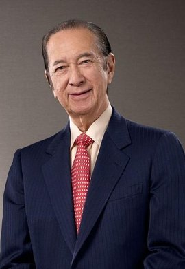 历代的澳门赌王都有谁,澳门赌王传奇一生完整视频