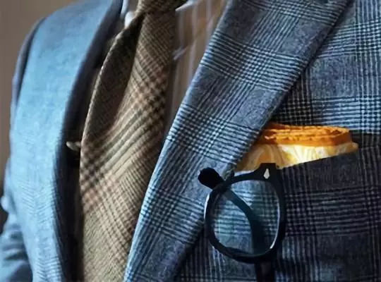 卡戴珊家族炸街,卡戴珊家族的吸引力法则