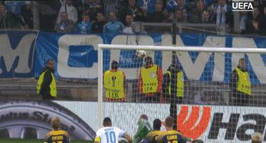 2017年欧冠决赛c罗倒钩射门获奖,欧足联最佳阵容颁奖