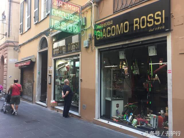 中国游客出国被当肥羊宰，把砍价看成太丢脸，其实不是这样的