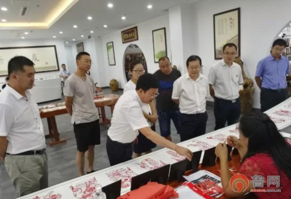 青岛西海岸新区义务工作者联合会海青镇服务站成立暨壹知文化社区书屋公益项目签约仪式圆满成功