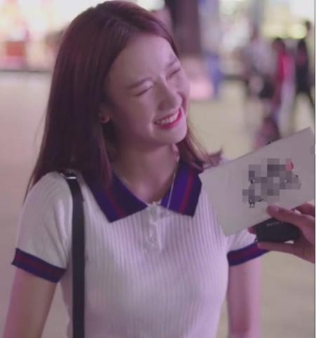 继温婉、莉哥之后，成都小甜甜一夜爆红，为看她机票都涨价了！