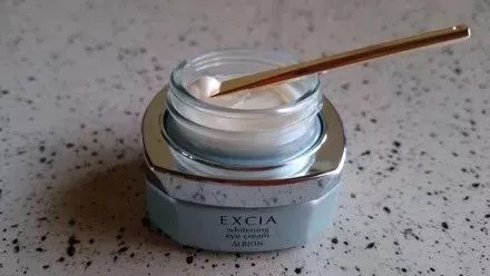 十大不建议购买的眼霜,8款平价到贵妇眼霜真人测评