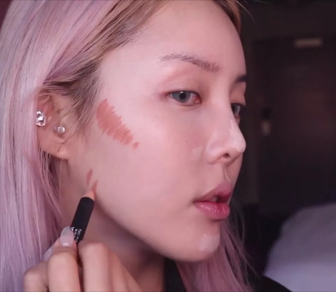 UltraChina凉了没关系，这有一份音乐节美妆攻略