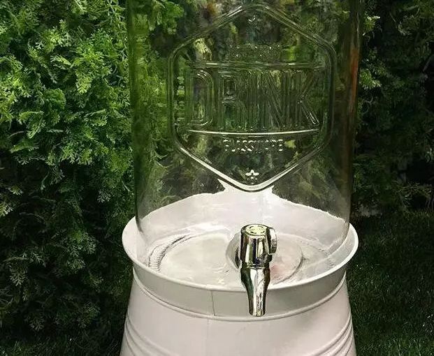 一块钱和五块钱矿泉水的区别,纯净水和矿泉水如何化学鉴别