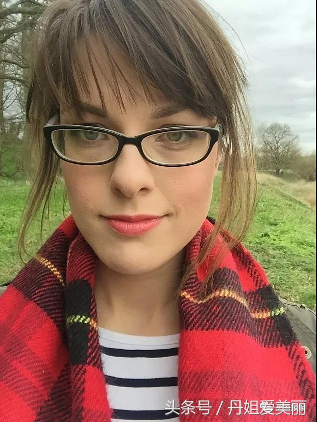 10鍏冨乏鍙崇殑moc,10鍏冪殑moc