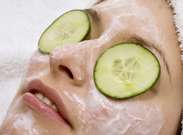 黄瓜敷面膜敷多长时间最好,黄瓜可以做海藻面膜吗