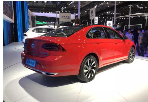 2019大众凌渡图,大众凌渡升级高配大灯总成