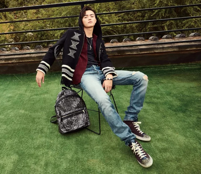 许凯谈球鞋,许凯晒鞋