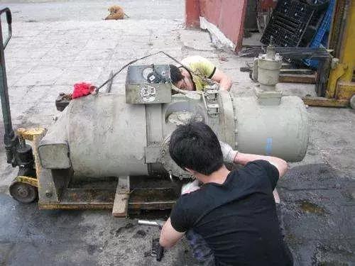 冷库压缩机卡缸处理方法,压缩机卡了如何处理